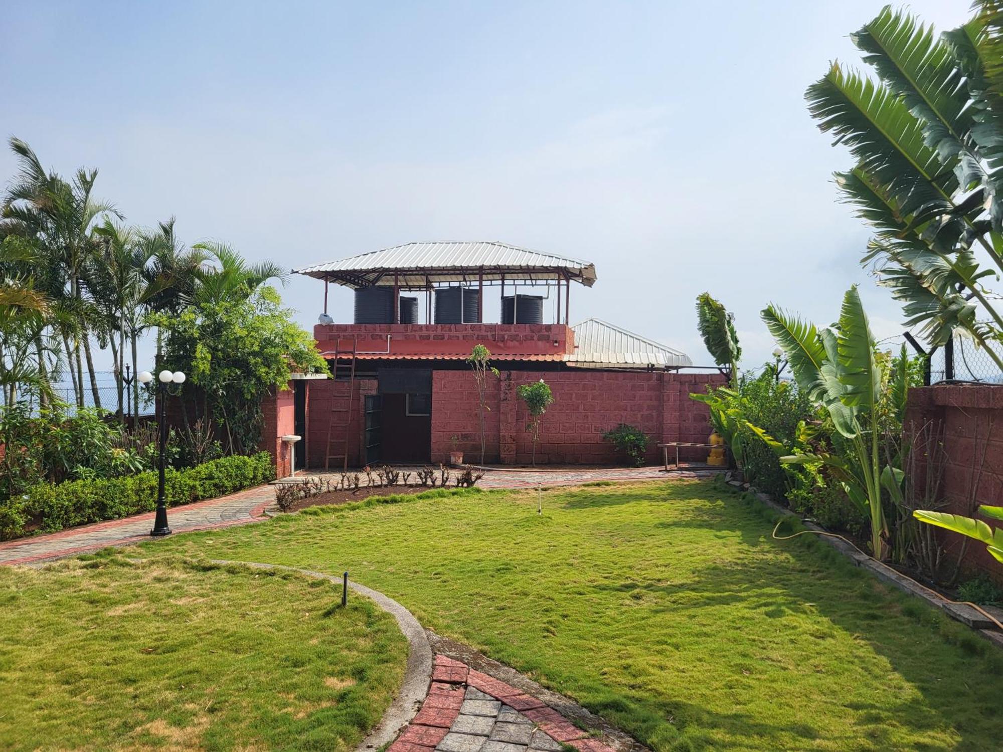 Paras Holiday Home Sātāra Exterior foto