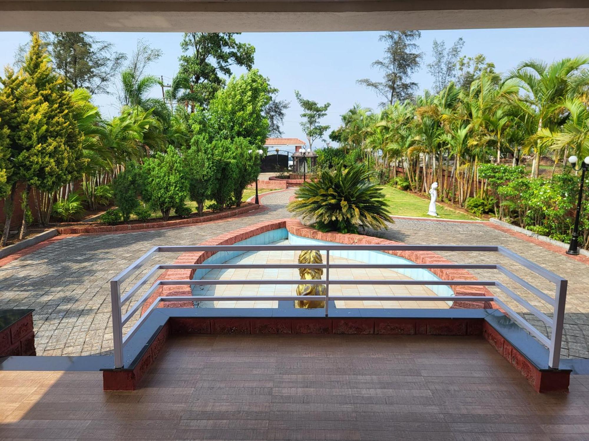 Paras Holiday Home Sātāra Exterior foto